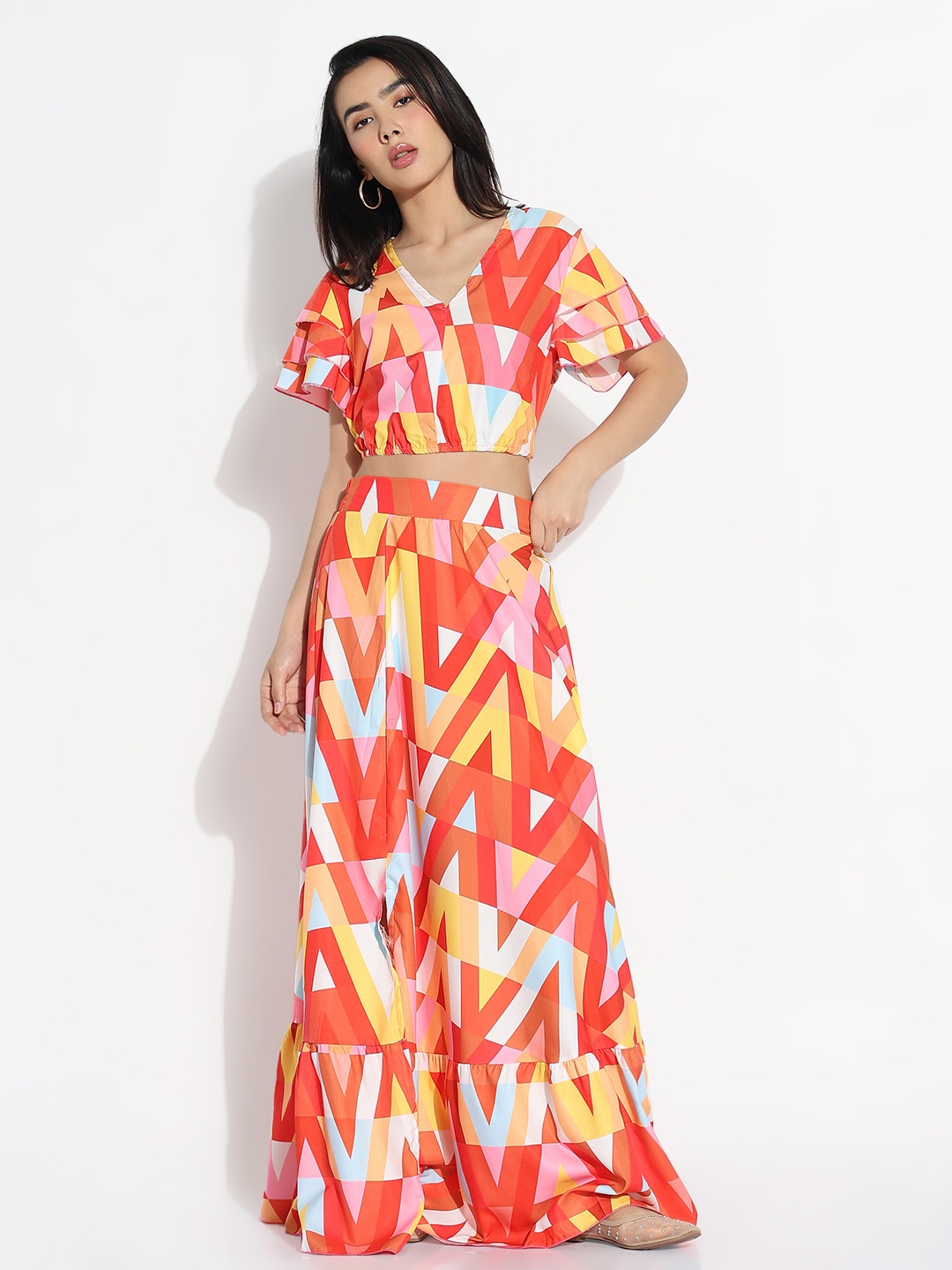 

SHOWOFF Geometric Printed V Neck Top With Skirt, Orange