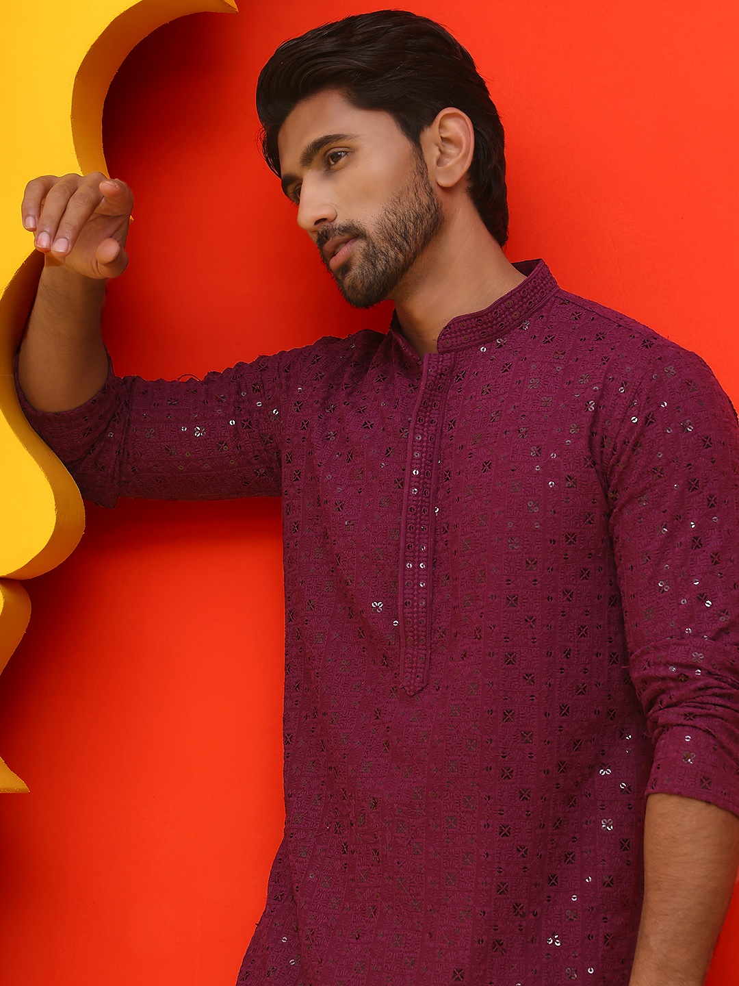

Jompers Geometric Embroidered Mandarin Collar Sequinned Pure Cotton Straight Kurta, Purple