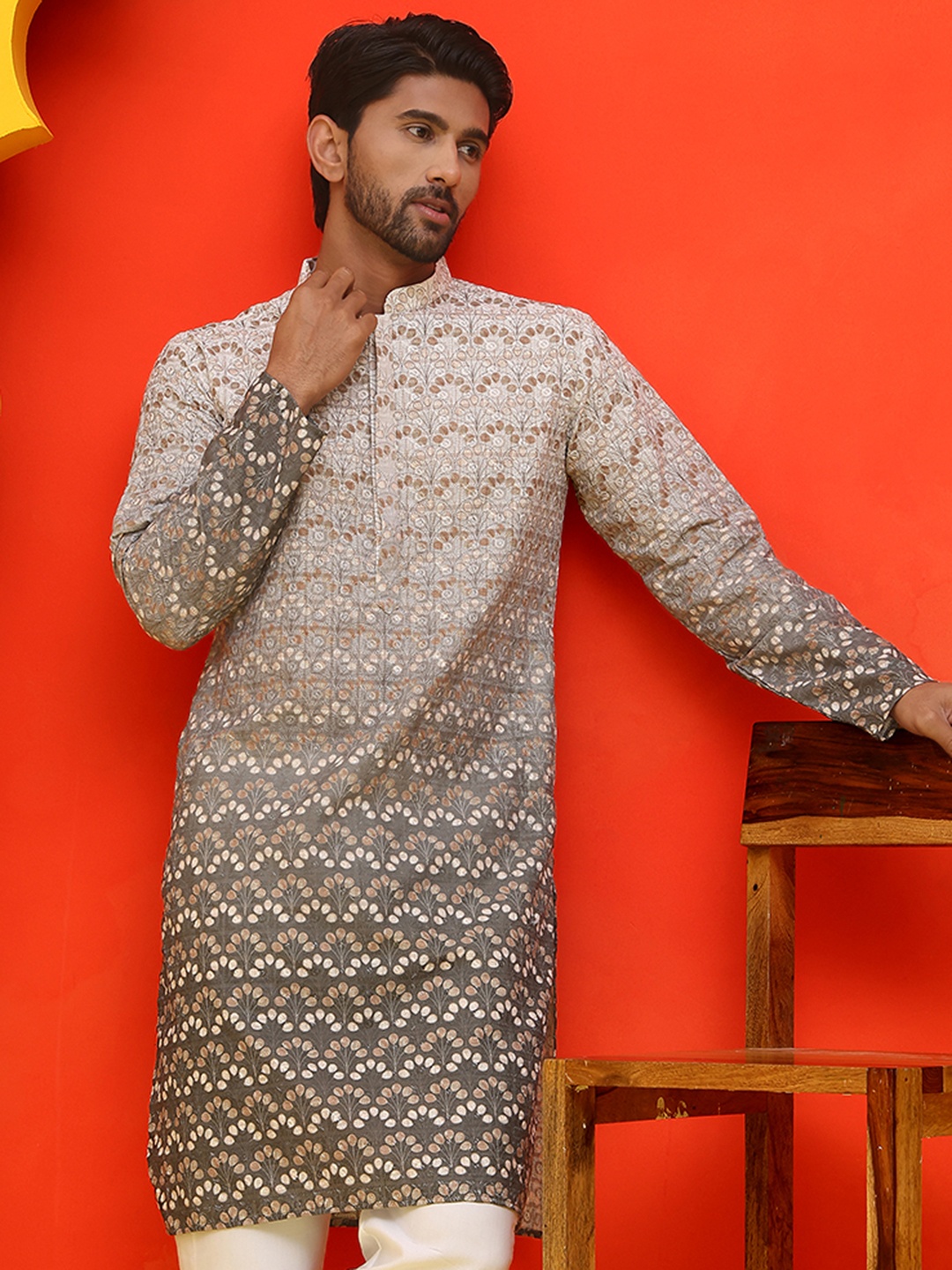 

Jompers Floral Printed Mandarin Collar Long Sleeves Chikankari Straight Kurta, Grey