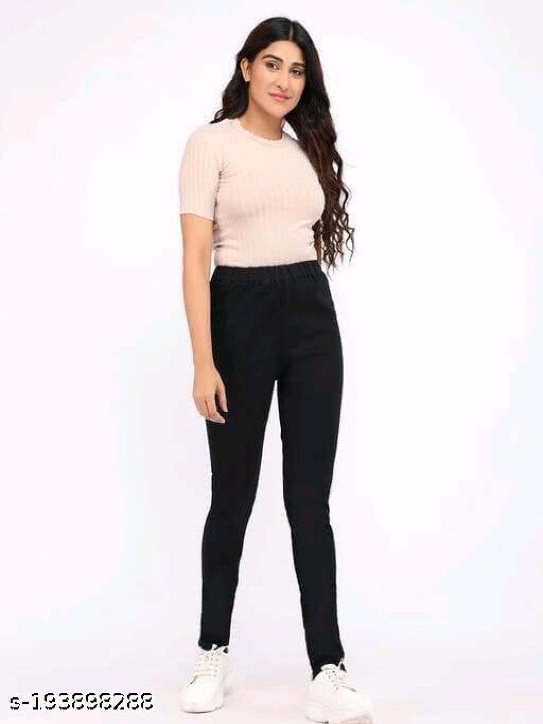 

OUTER WEAR AYAM EXPORTS Women Slim Fit Low-Rise Slash Knee Jeans, Black