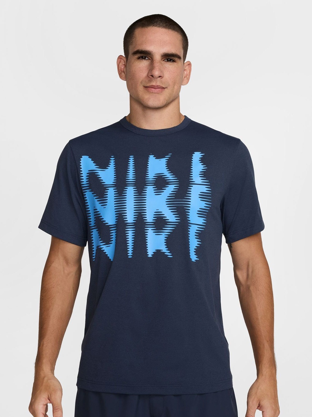 

Nike Hyverse Men's Dri-FIT UV Men Printed Short-Sleeve Fitness T-Shirt, Blue