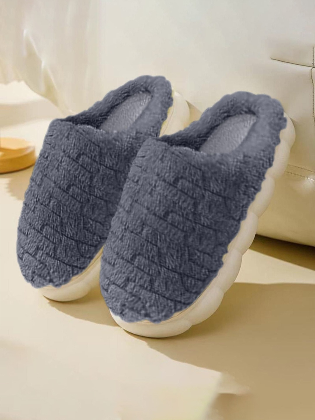 

Mast & Harbour Men Room Slippers, Grey