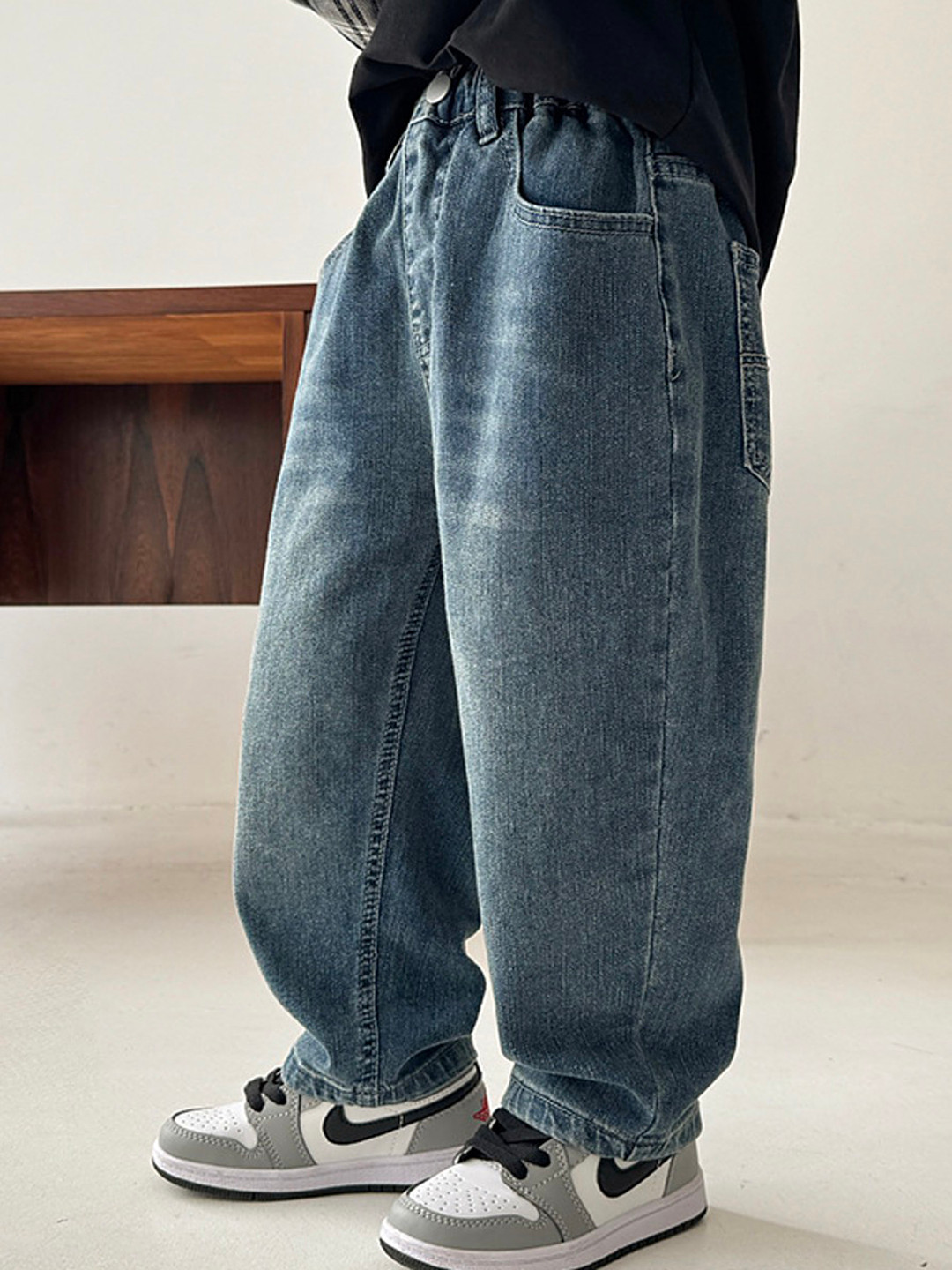 

LULU & SKY Boys Straight Fit Slash Knee Heavy Fade Jeans, Blue