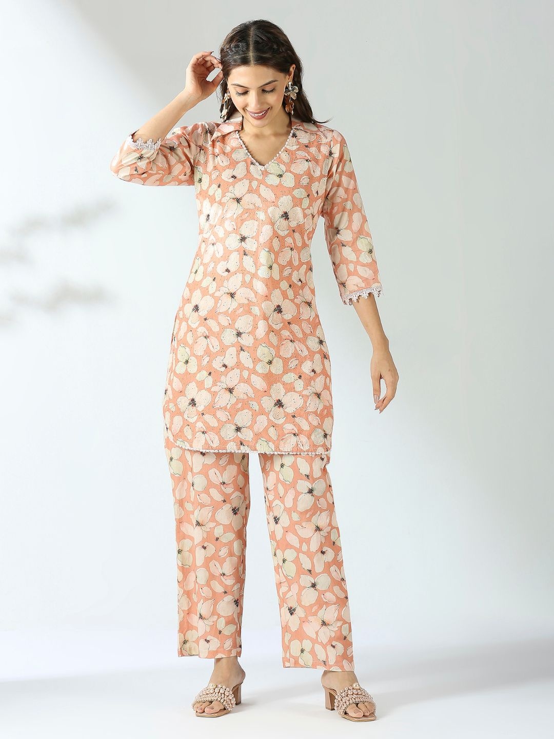 

Label Ishnya Floral Hakoba Co-Ord Set, Peach