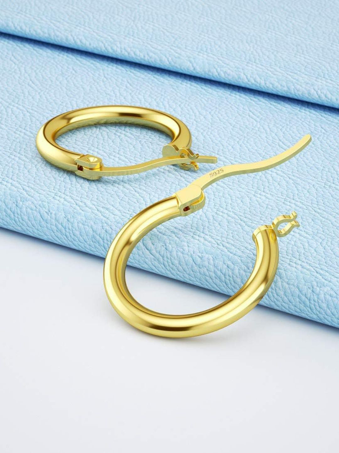 

The Roadster Lifestyle Co. Men Stainless Steel Contemporary Hoop Earrings, Gold