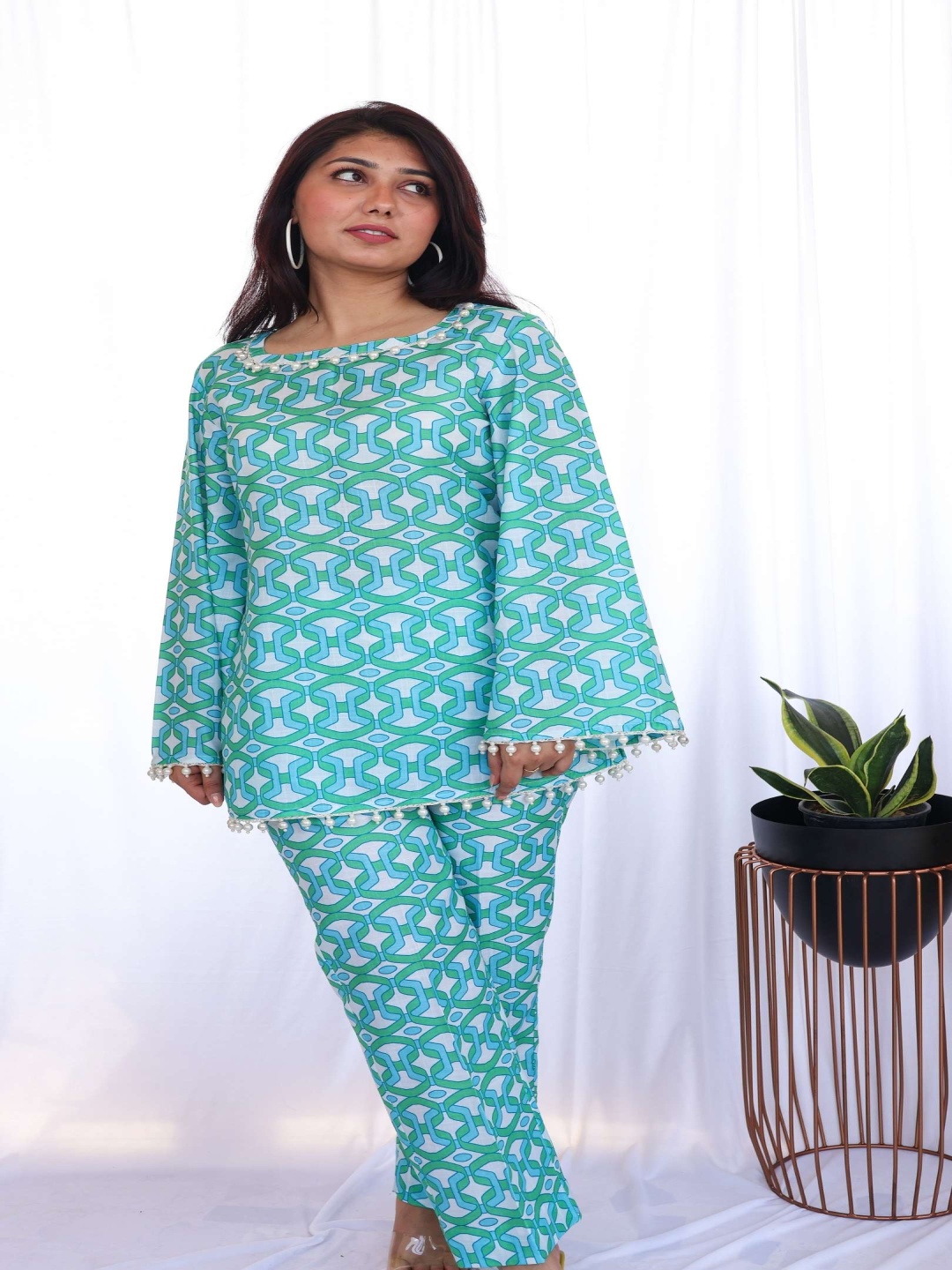 

ALLUREARMOIRE Chic Printed Round Neck Tunic With Trousers, Green