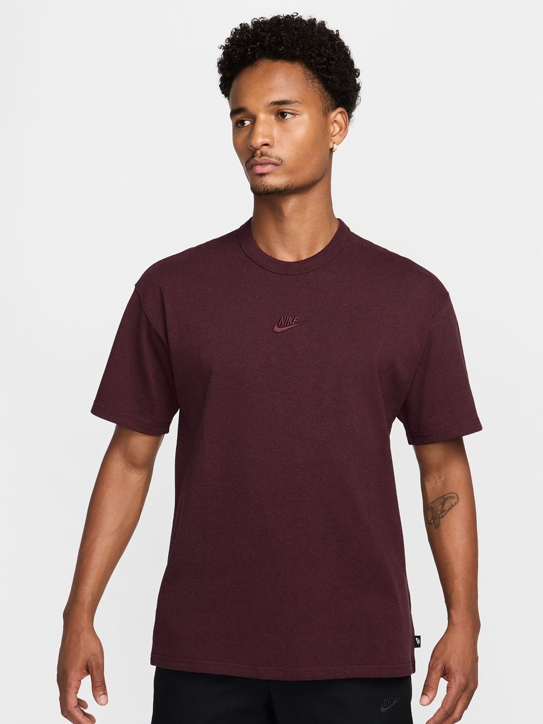 

Nike Sportswear Premium Essentials Men's T-Shirt, Brown
