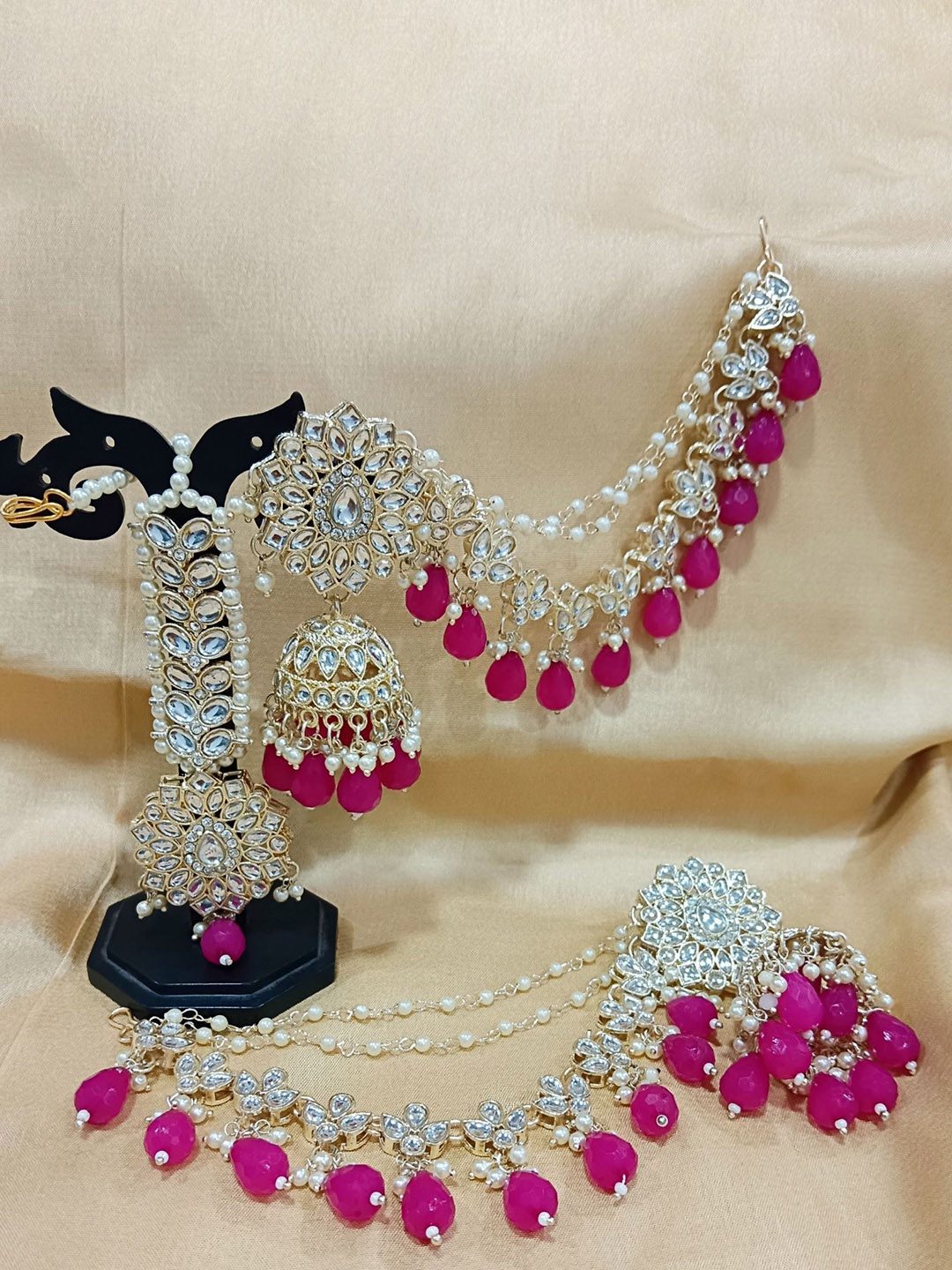 

EVY Gold-Plated Kundan Studded And Pearls Beaded Jhumkas With Maang Tikka, Magenta