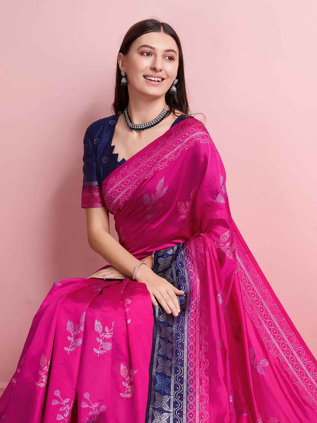 

DIVASTRI Floral Zari Pure Silk Banarasi Saree, Pink