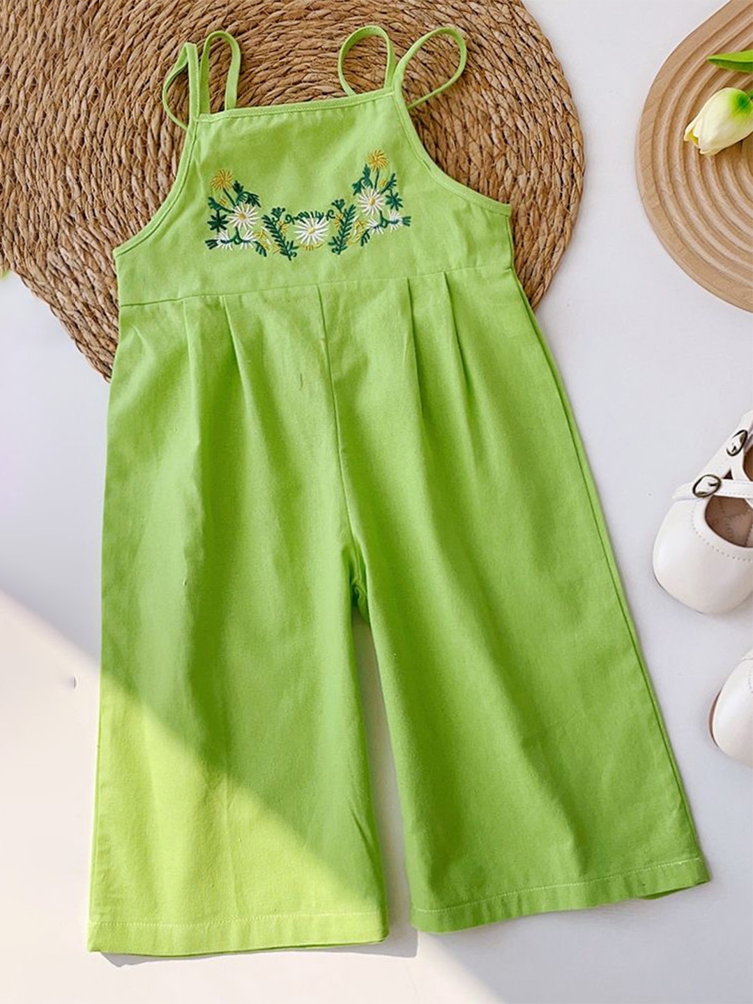 

LULU & SKY Girls Basic Jumpsuit, Green