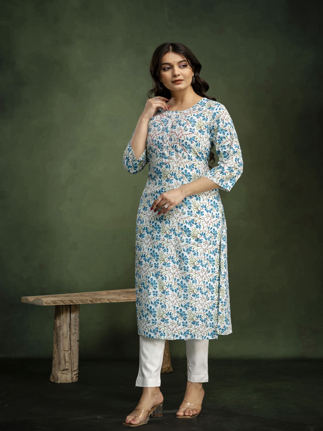 

mokshi Floral Printed Kurta, Blue