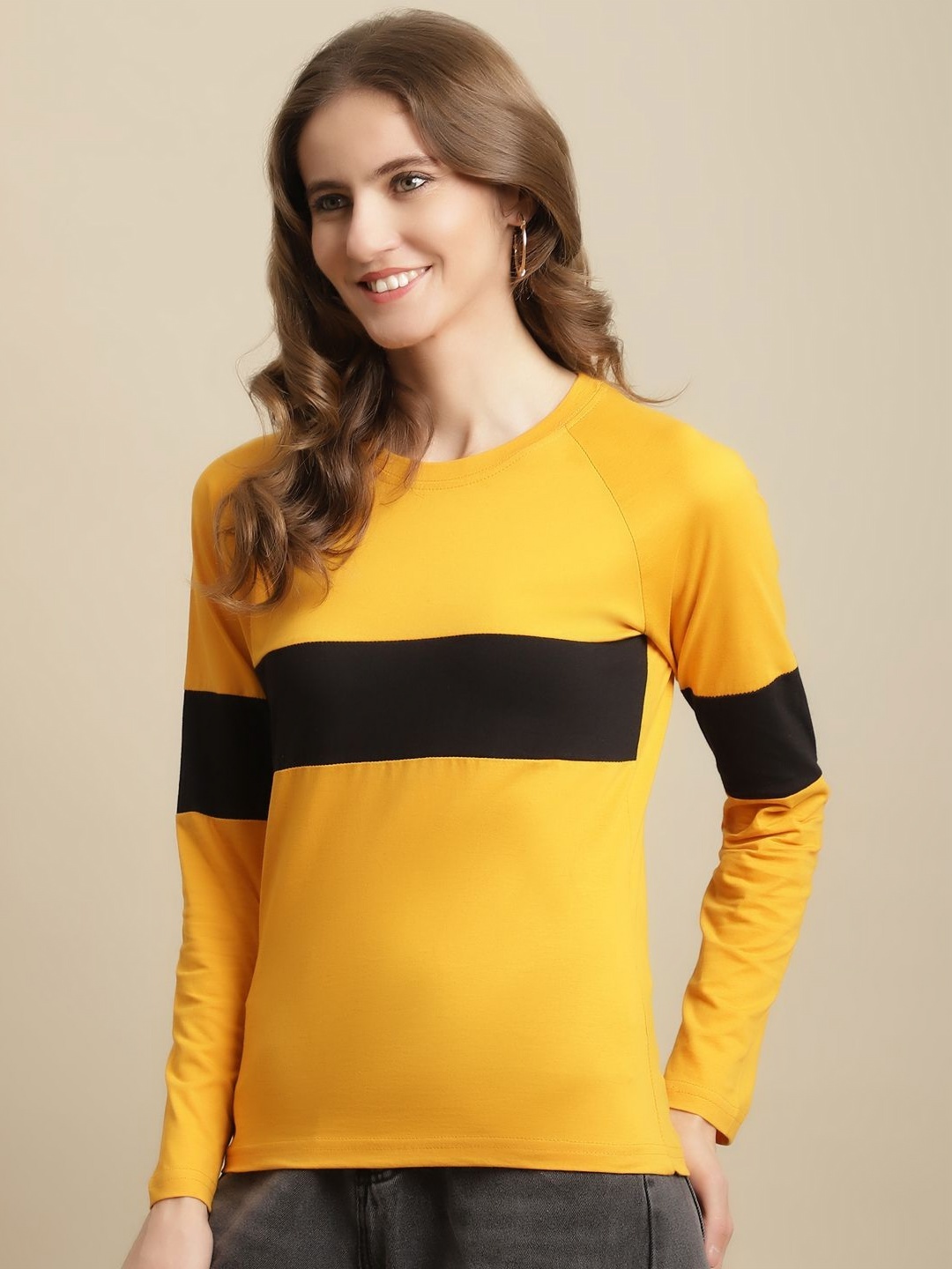 

Tromko Women T-shirt, Yellow