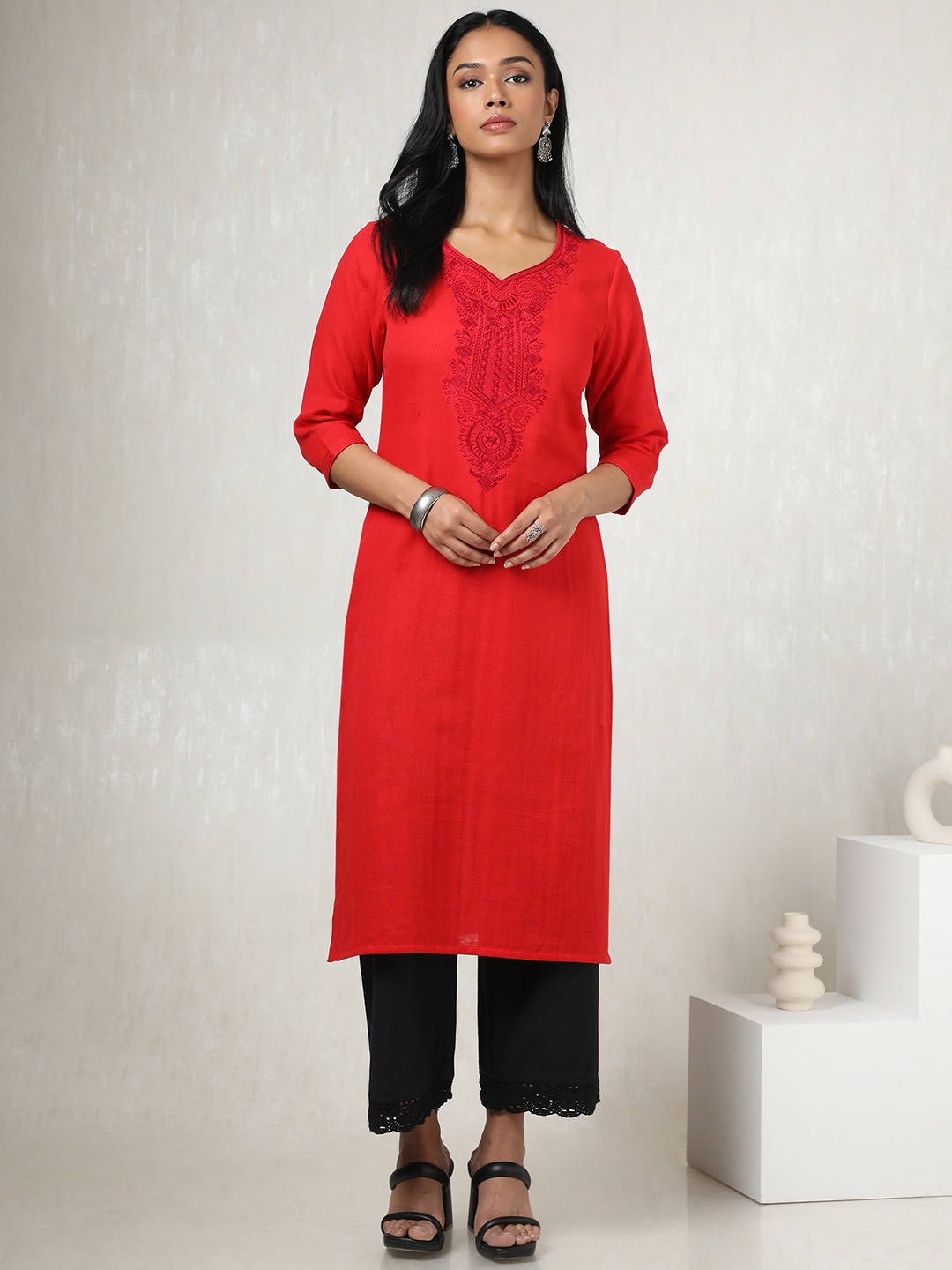 

Soch Floral Yoke Design V-Neck Thread Work Straight Kurta, Red