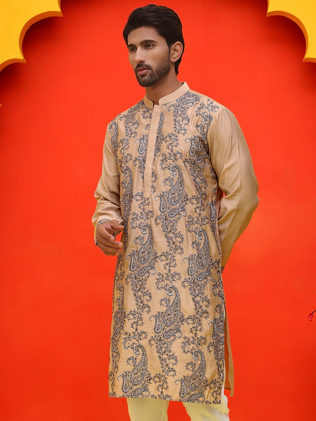 

Jompers Paisley Embroidered Mandarin Collar Chikankari Silk Cotton Straight Kurta, Beige