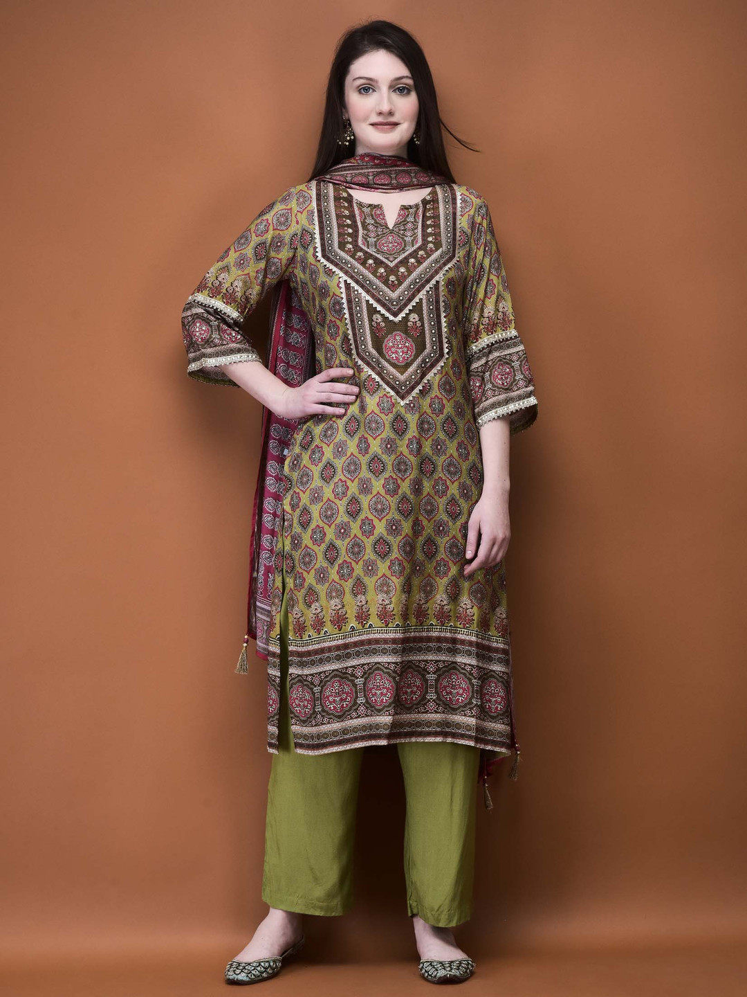 

Shree Women Floral Printed Regular Liva Kurta with Trousers & With Dupatta, Olive