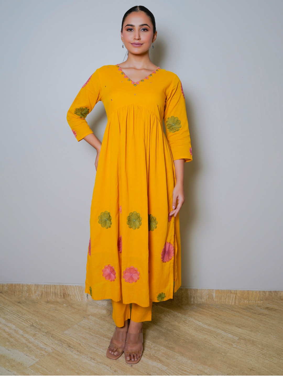 

Sindh Fashion Women Floral Printed Panelled Beads and Stones Kurta with Trousers & With Dupatta, Yellow