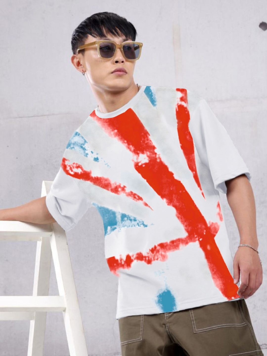 

LAUREN ADAMS Men Printed Extended Sleeves Pockets T-shirt, White