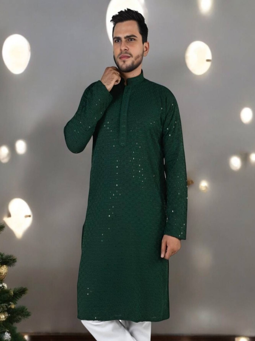 

Atly Floral Embroidered Chikankari Mandarin Collar Straight Kurta, Green