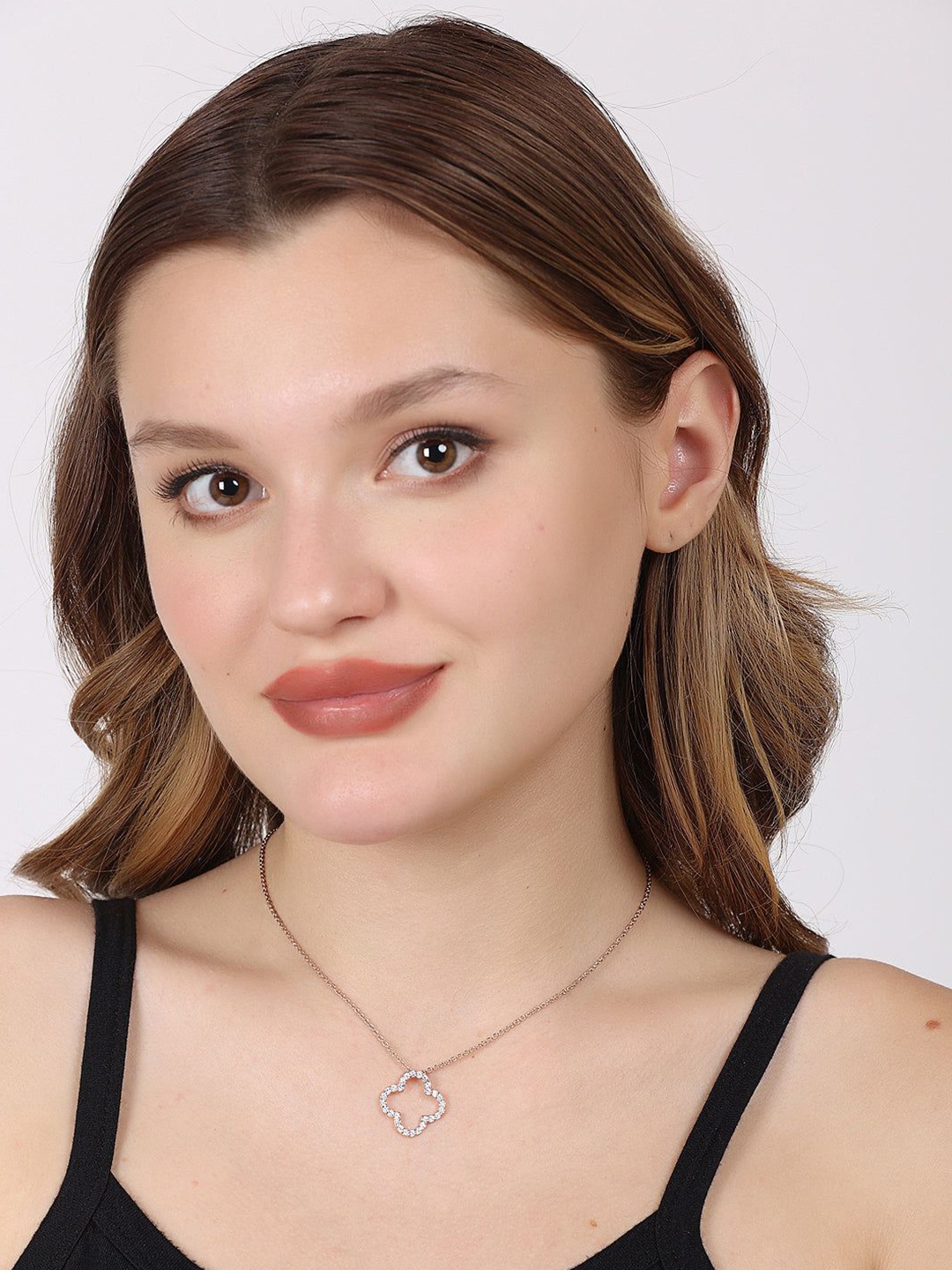 

KIORAH Rose Gold-Plated Cubic Zirconia-Studded Pendant With Chain