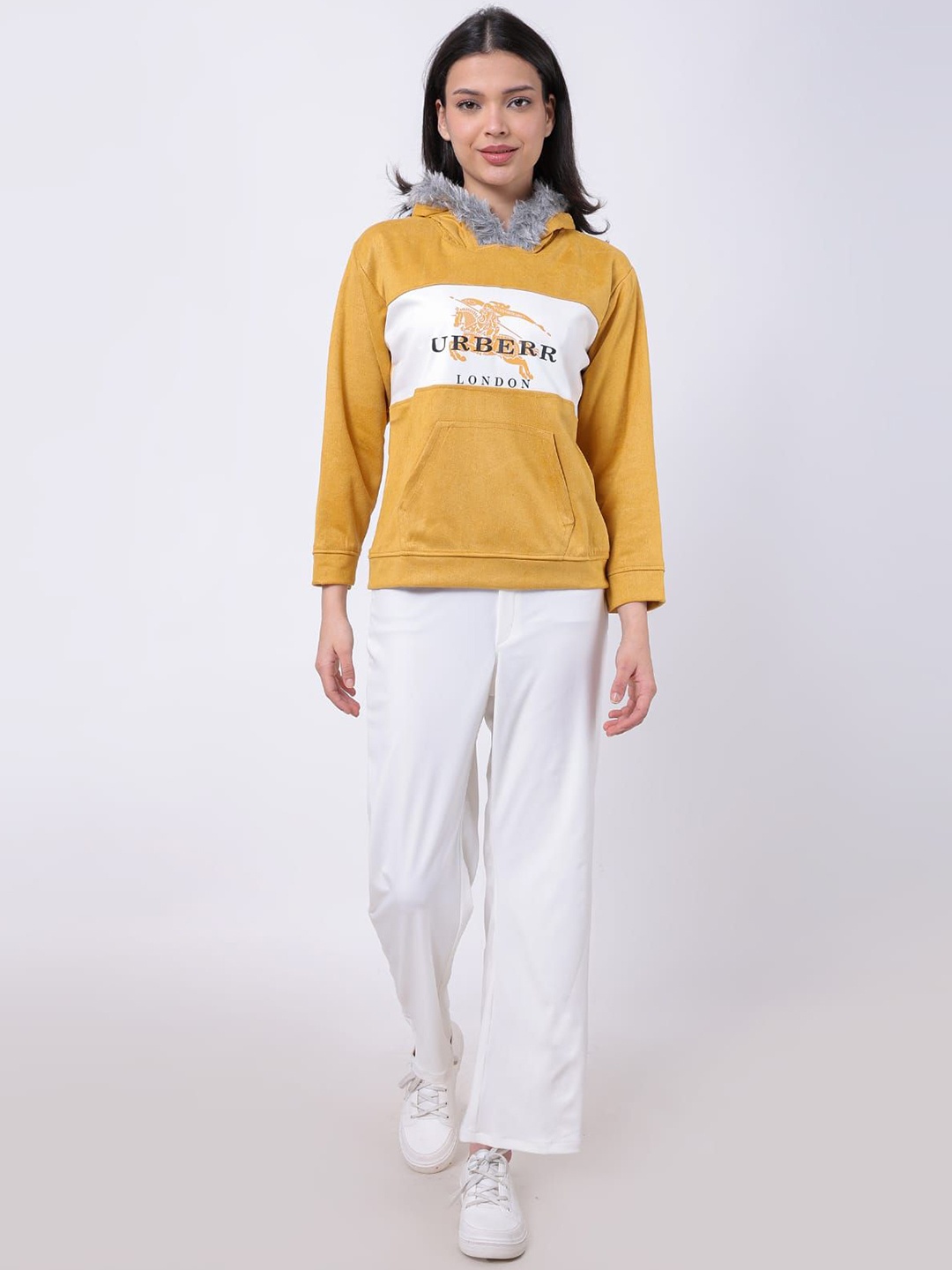 

FELLAMO Girls Printed Hodded Neck Sweatshirt With Trousers, Yellow