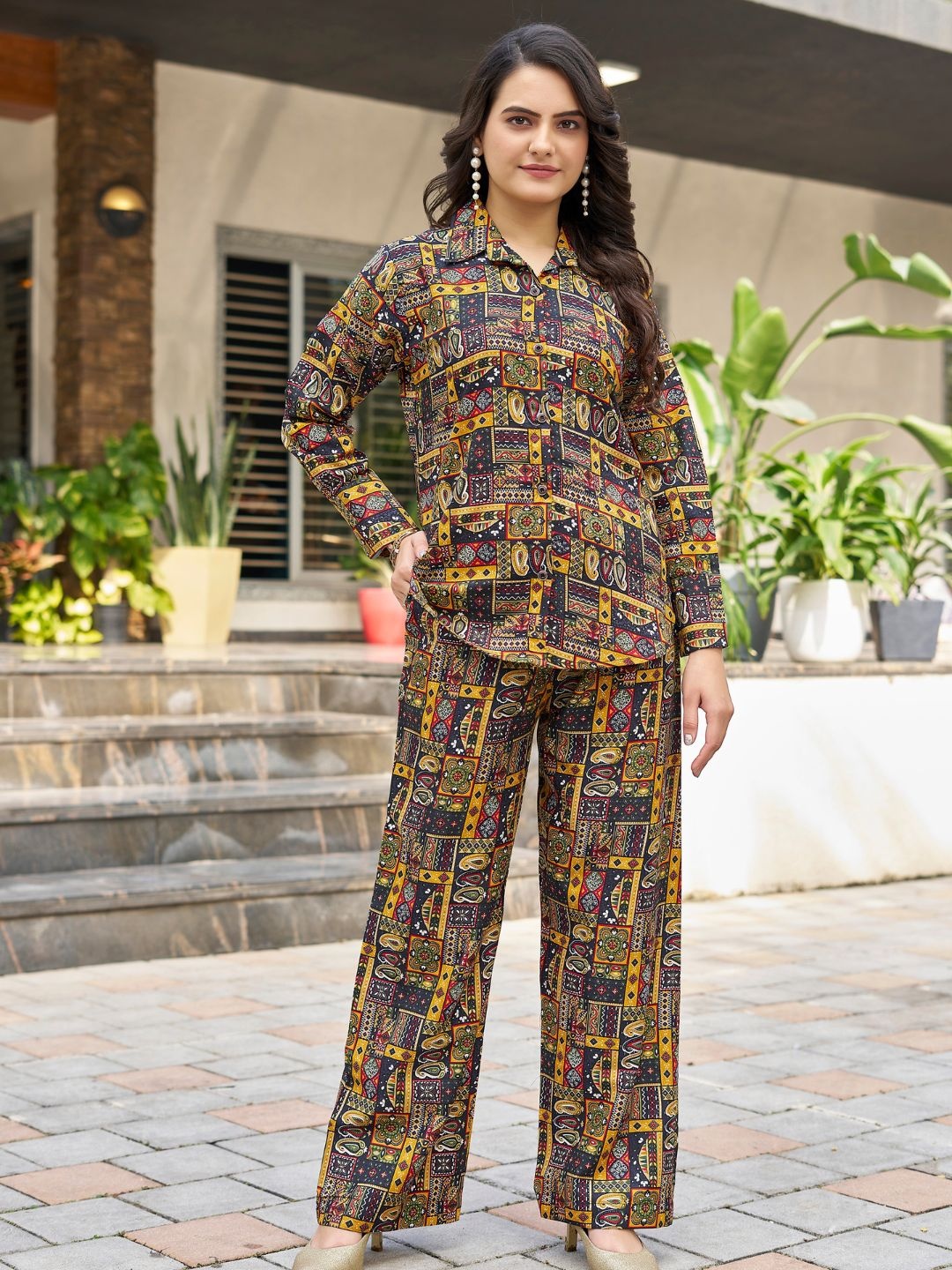 

Kesudi Printed Shirt Collar Shirt With Trousers, Black
