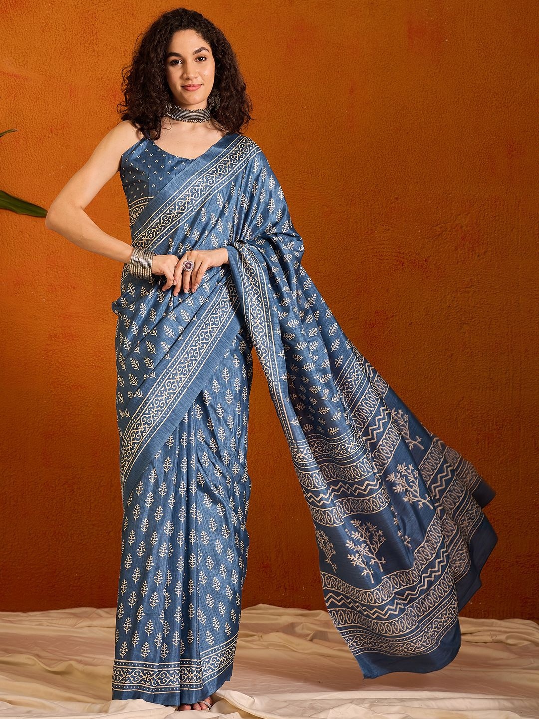 

Mitera Bagh Bagh Saree, Blue