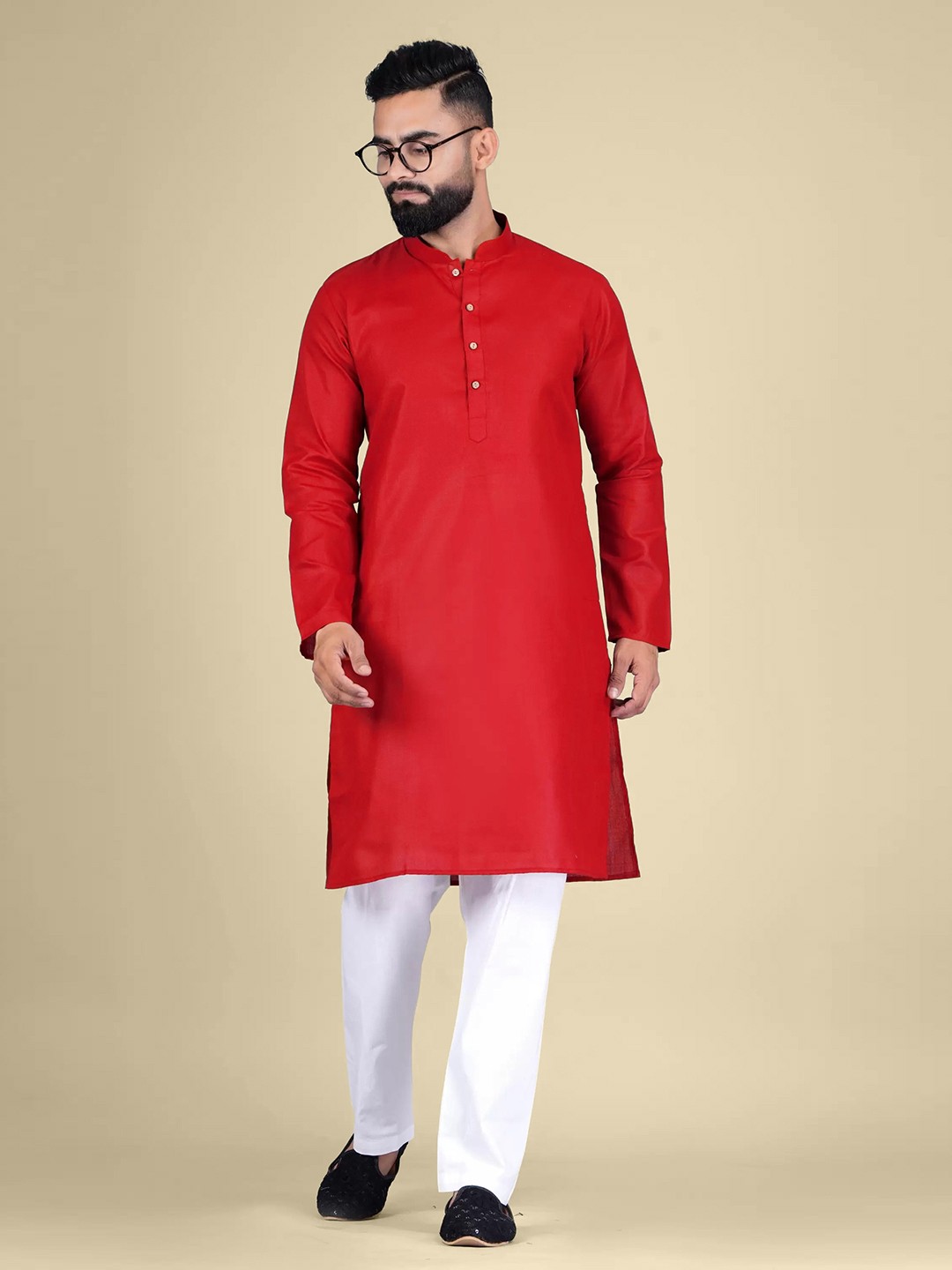 

Moda Rapido Mandarin Collar Straight Kurtas, Red
