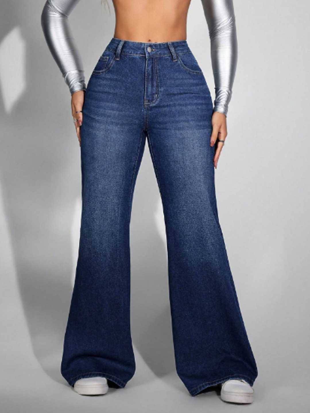 

Metronaut Women Comfort Bootcut Jeans, Blue