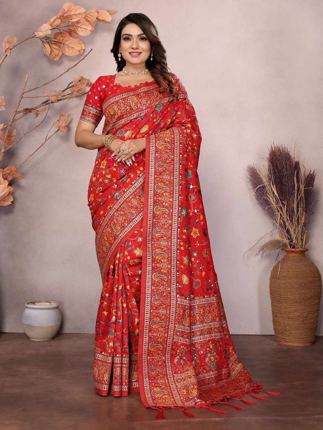 

Mitera Ethnic Motifs Silk Blend Saree, Red