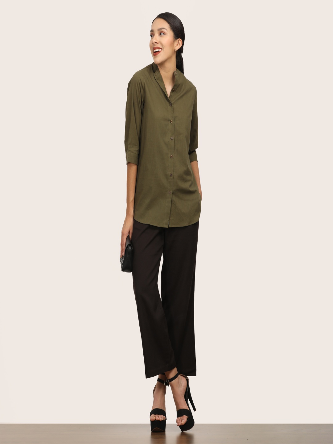 

Saltpetre Band Collar Roll-Up Sleeves Organic Cotton Shirt With Trousers, Olive