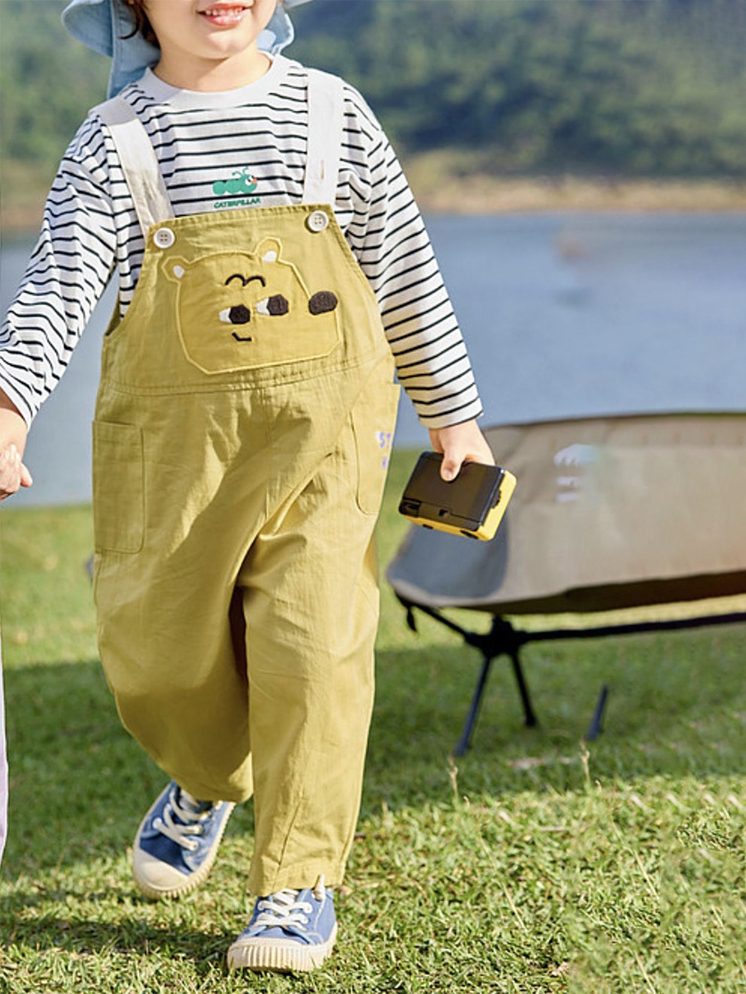 

LULU & SKY Kids Printed Dungarees With T-shirt, White