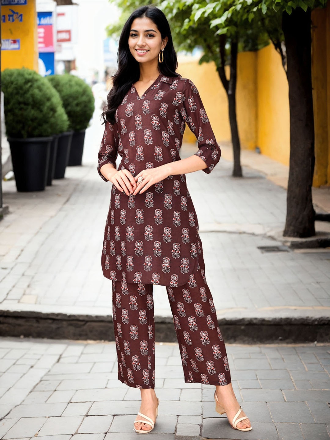 

Moda Rapido Women Ethnic Motifs Printed Regular Kurti with Trousers, Brown