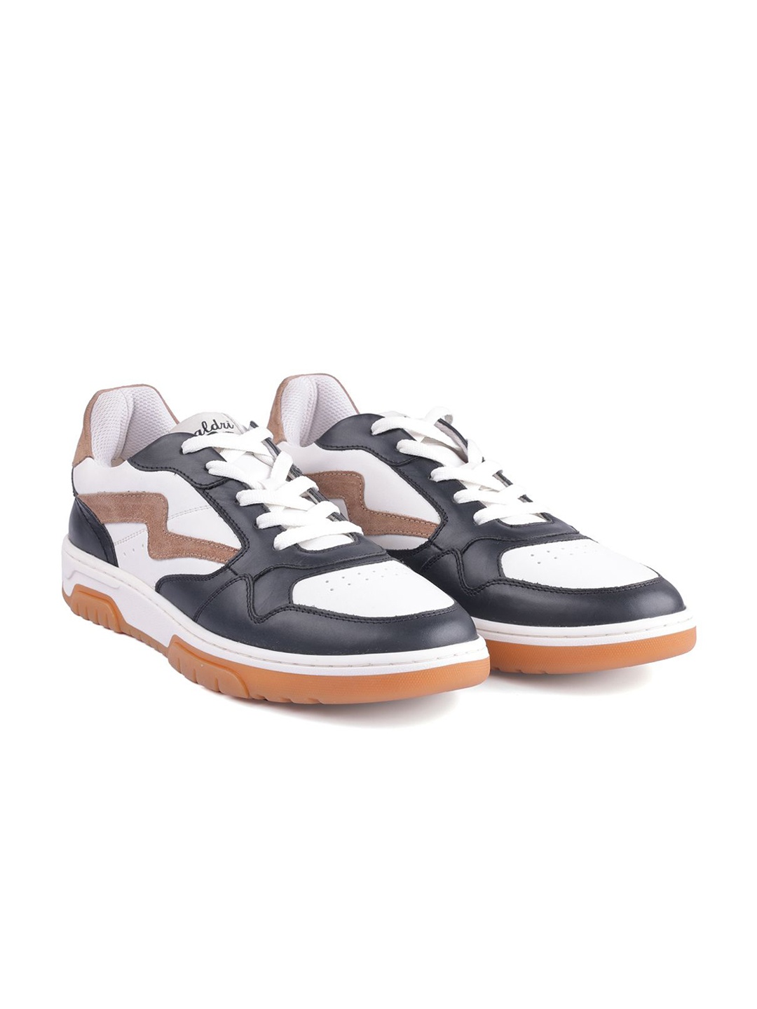 

Caldri Men Leather Sneakers, Black