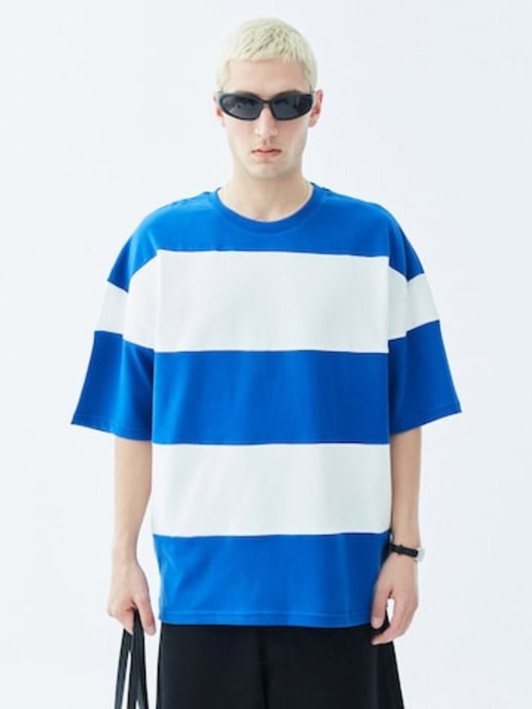 

LAUREN ADAMS Men Colourblocked Pockets T-shirt, Blue