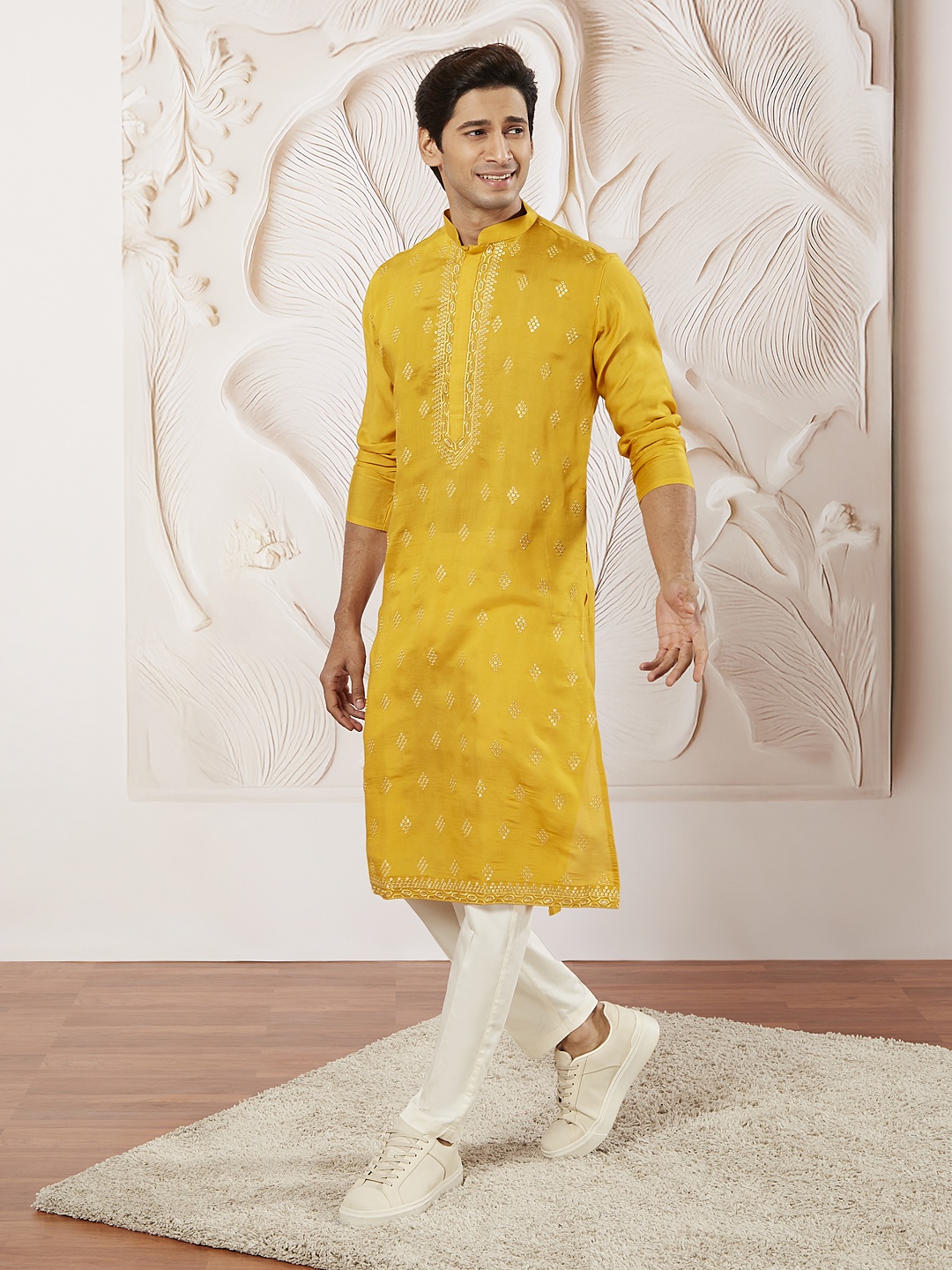 

VASTRAMAY Men Embroidered Regular Thread Work Chanderi Silk Kurta with Pyjamas, Yellow