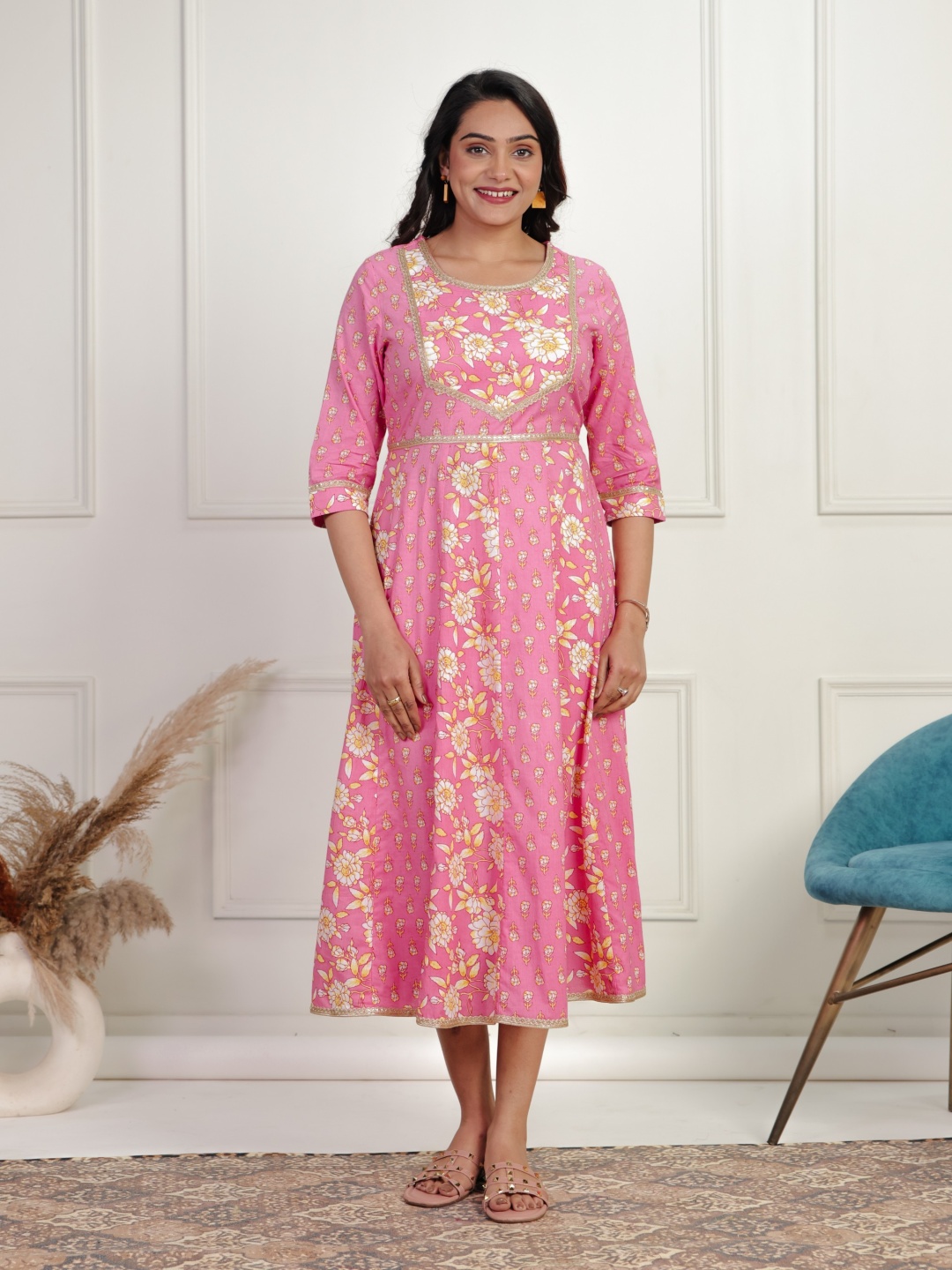 

Aramya Floral Printed Round Neck Anarkali Kurta, Pink