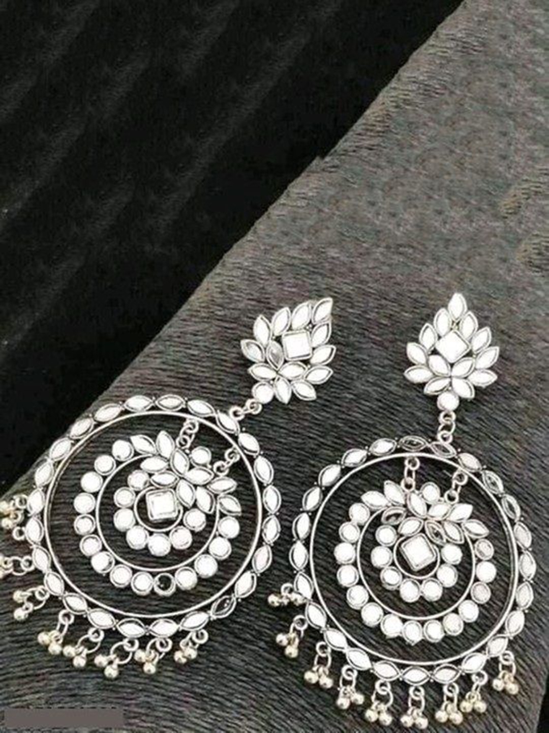 

JMBW INTERNATIONAL Silver-Plated Artificial Stones Studded Oxidised Jewellery Set