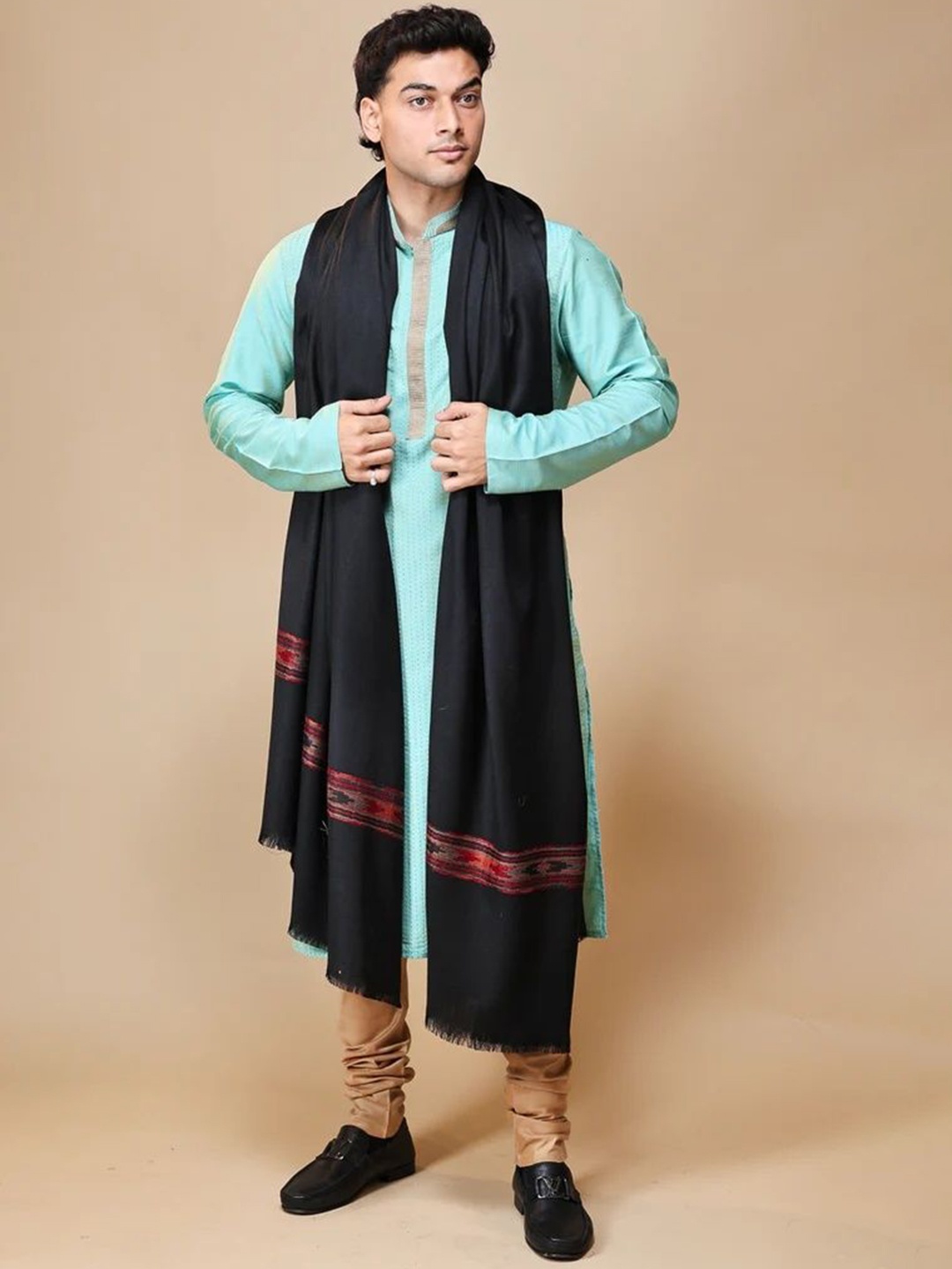 

THE SHAWL STUDIO Ethnic Motifs Printed Shawl, Black