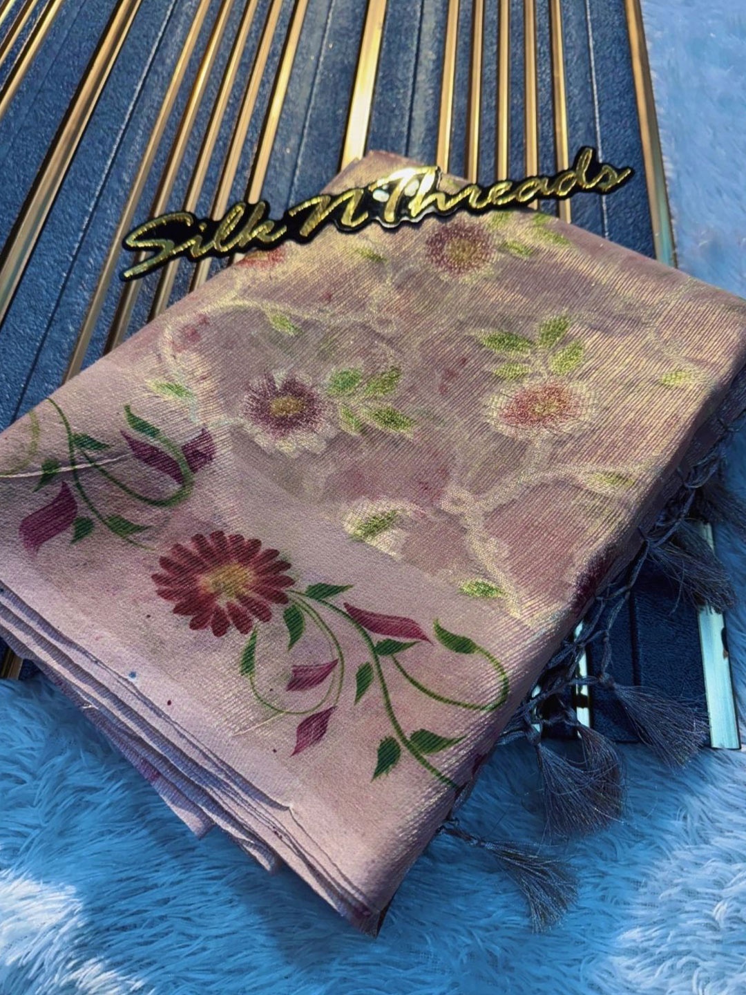 

DIVASTRI Woven Design Zari Tissue Banarasi Saree, Pink