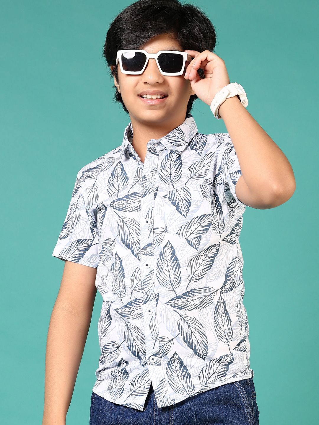 

V-Mart Boys Floral Opaque Printed Casual Shirt, White