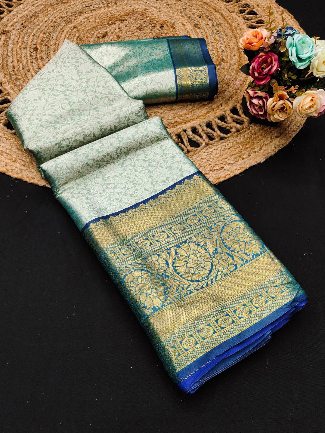 

yourwish Floral Zari Pure Silk Kanjeevaram Saree, Teal