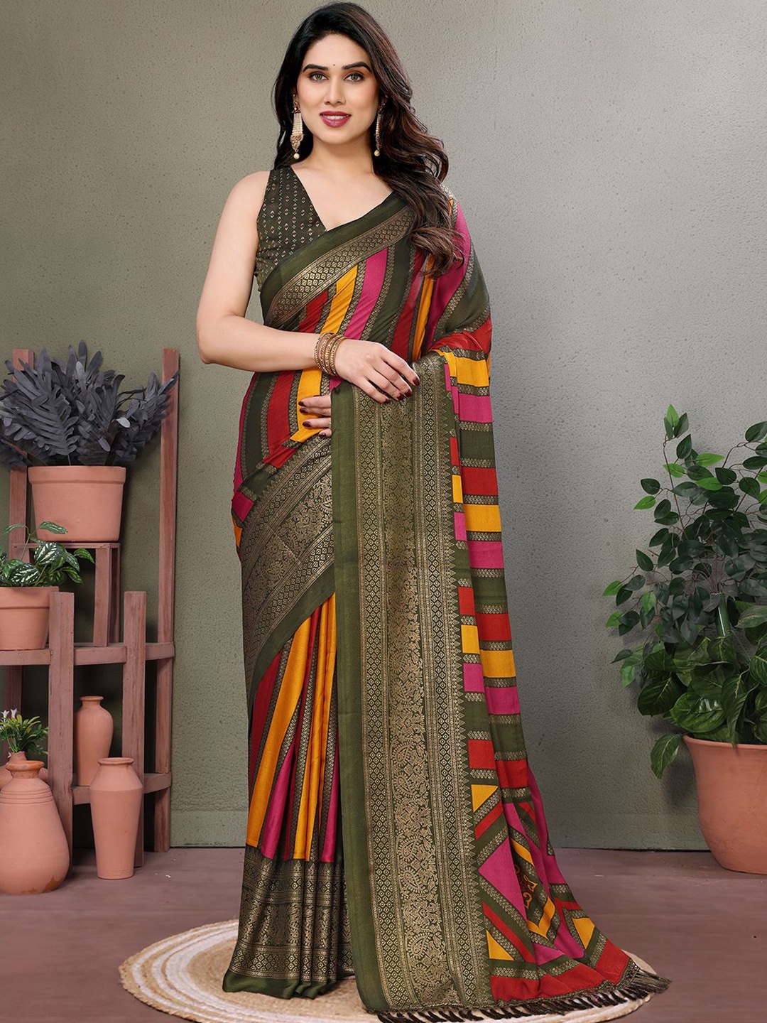 

DIVASTRI Striped Poly Chiffon Designer Saree, Green