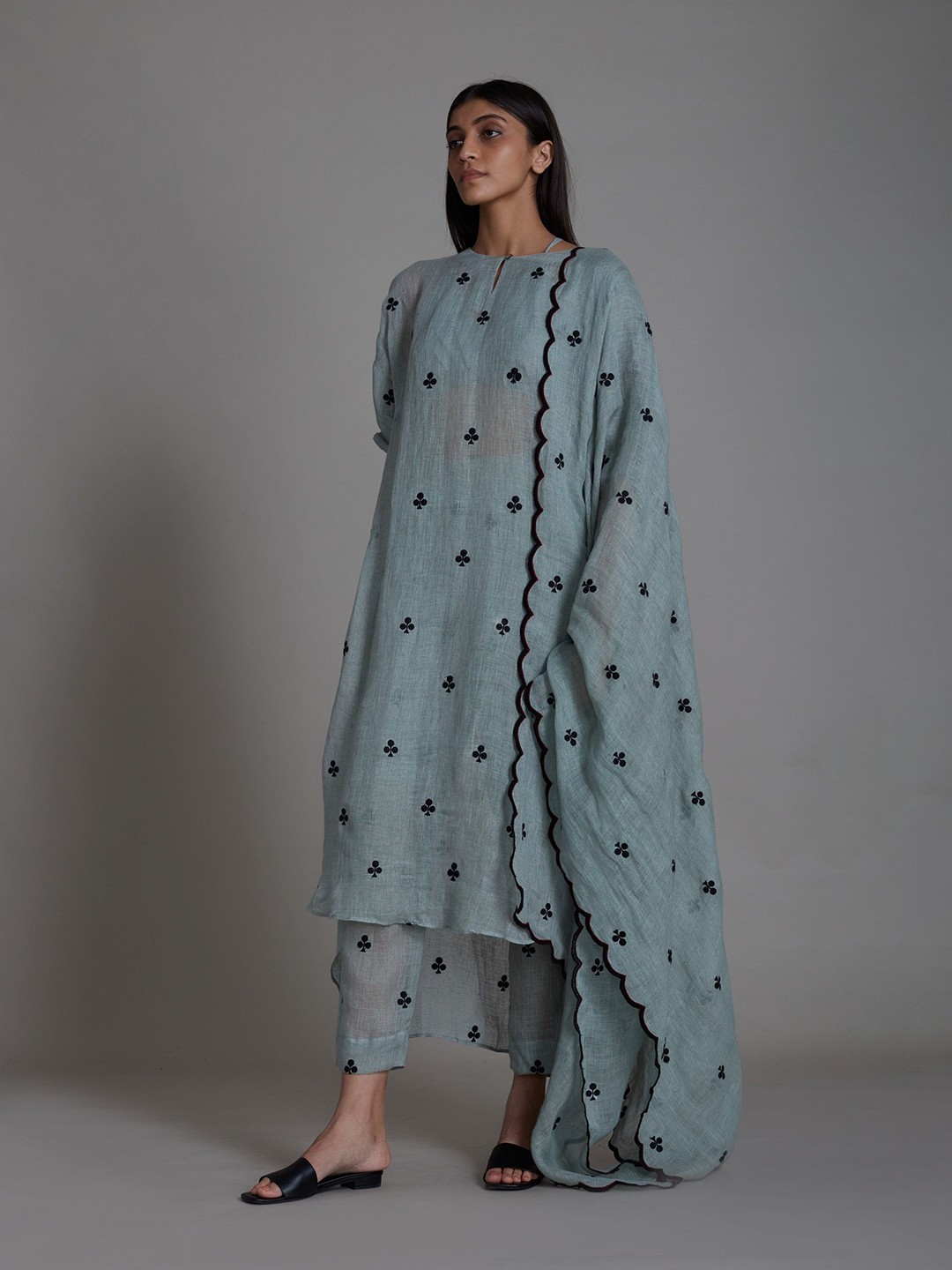 

MATI Geometric Printed Round Neck Linen Straight Kurta With Trousers & Dupatta, Blue