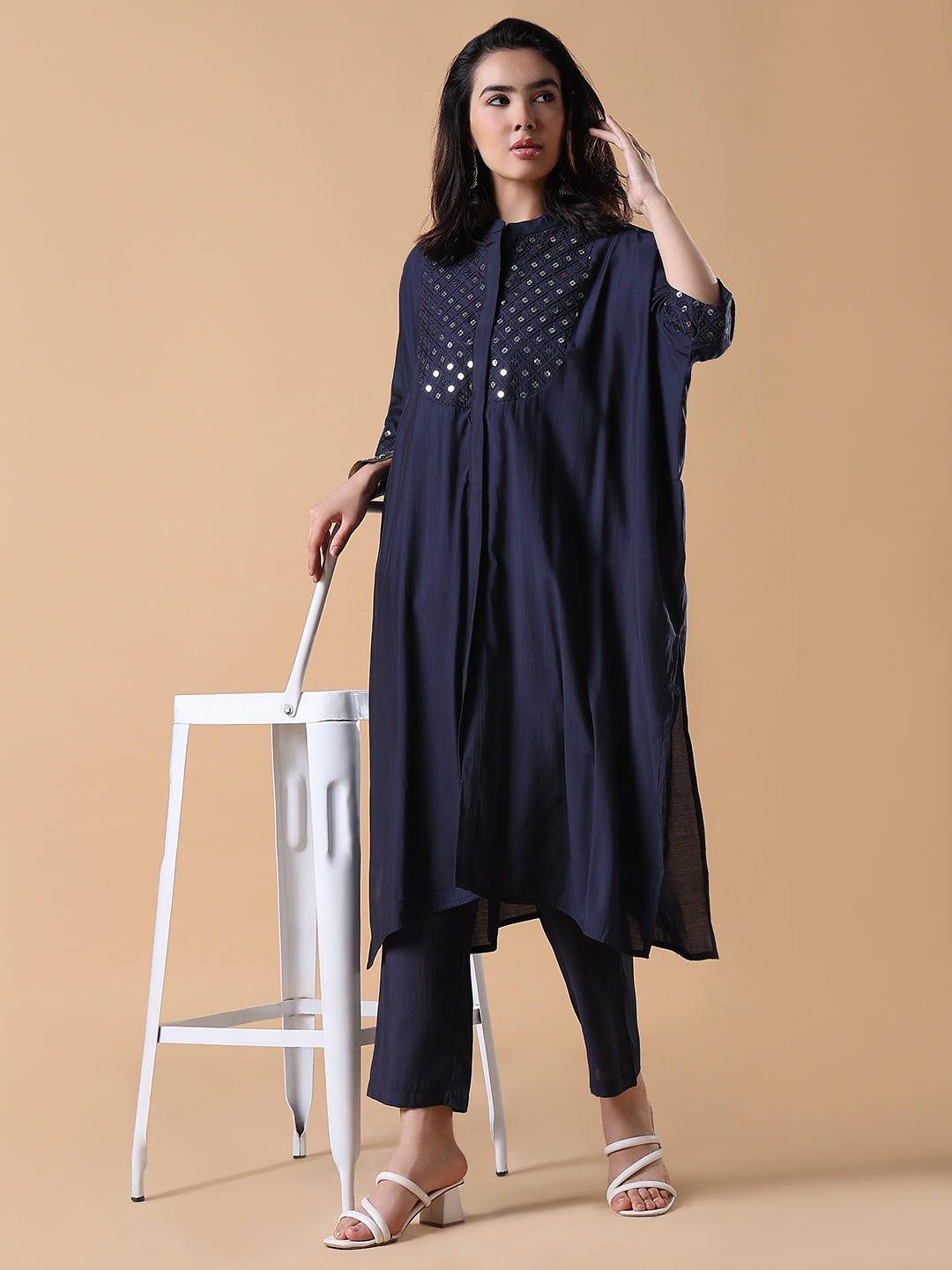 

SHOWOFF Women Embroidered Regular Mirror Work Silk Crepe Kurta with Trousers, Navy blue