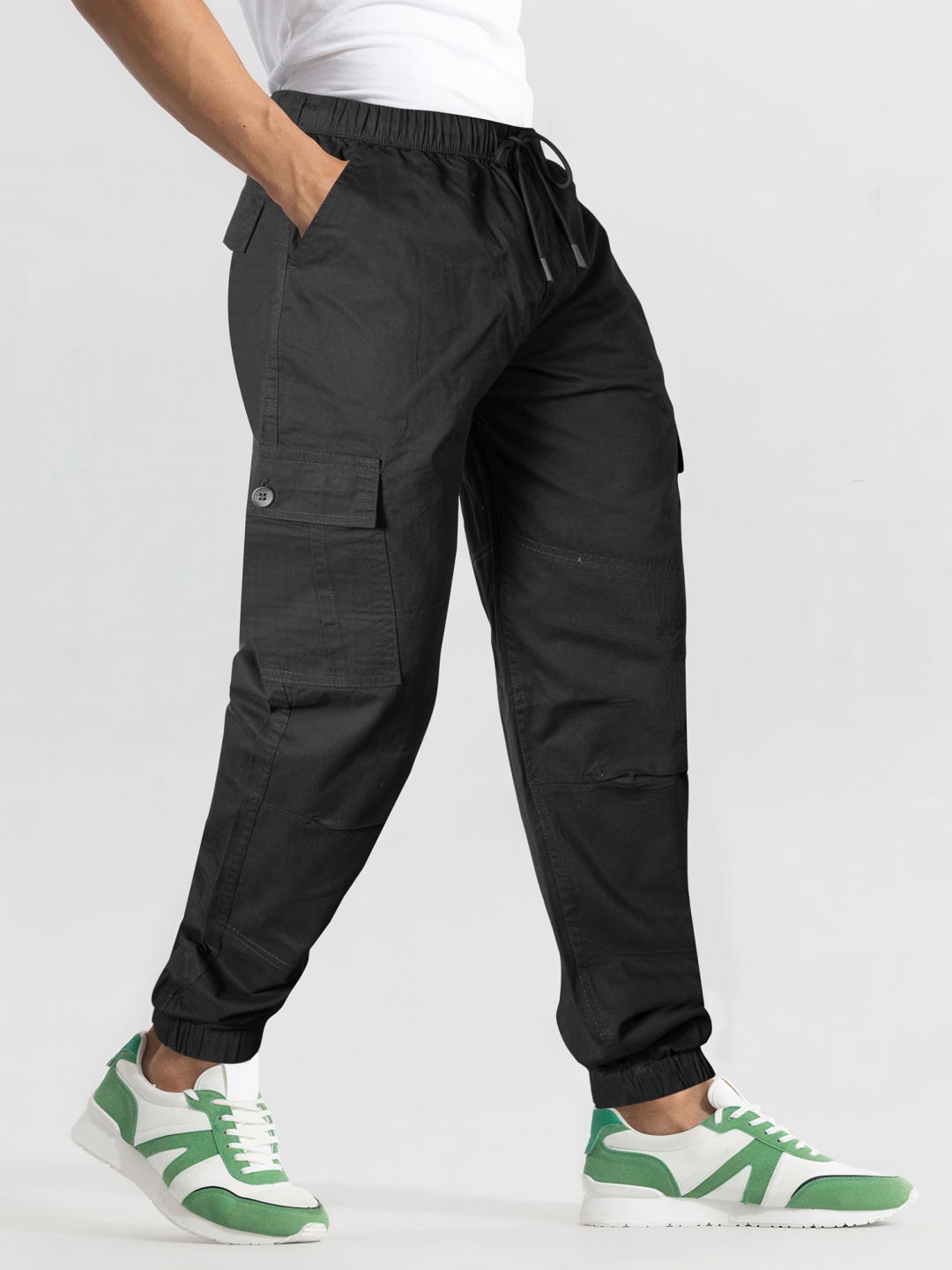 

Jb Just BLACK Men Relaxed Cargos Trousers