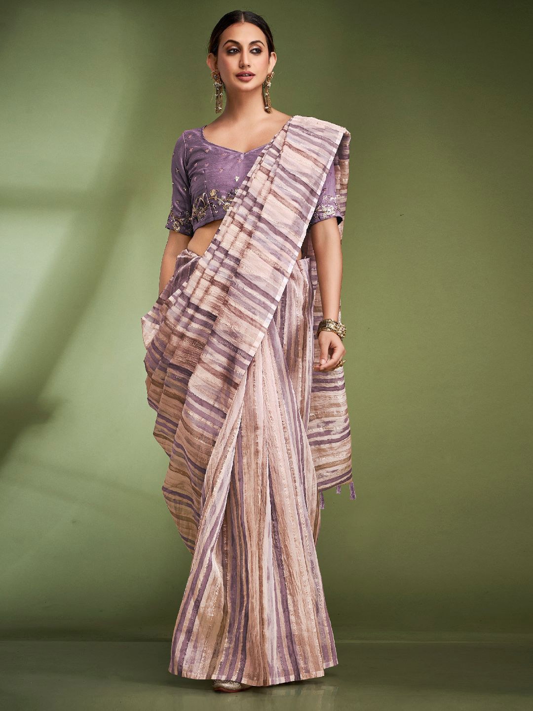 

DIVASTRI Striped Tissue Saree, Purple