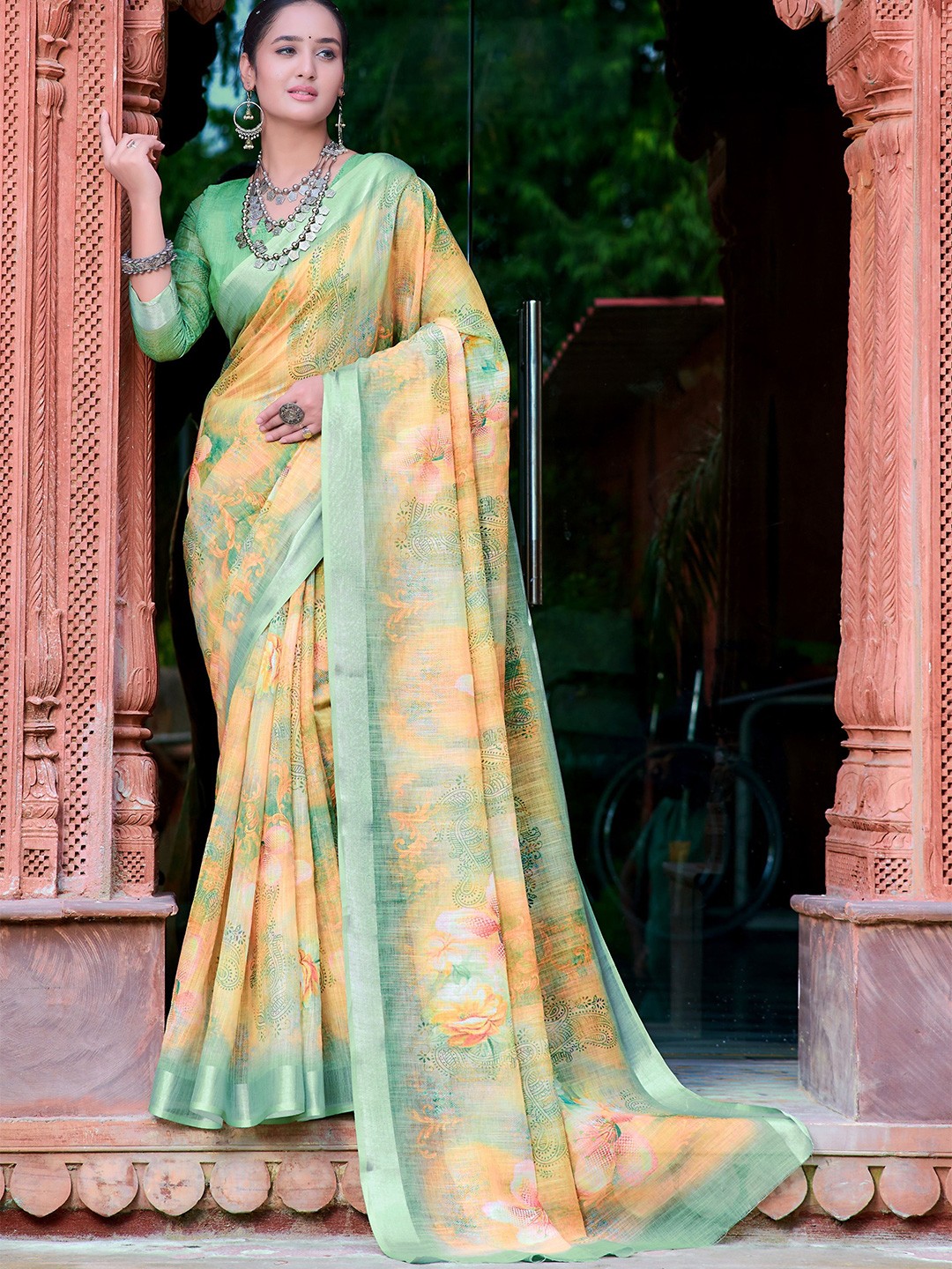 

Moda Rapido Floral Designer Block Print Saree, Yellow