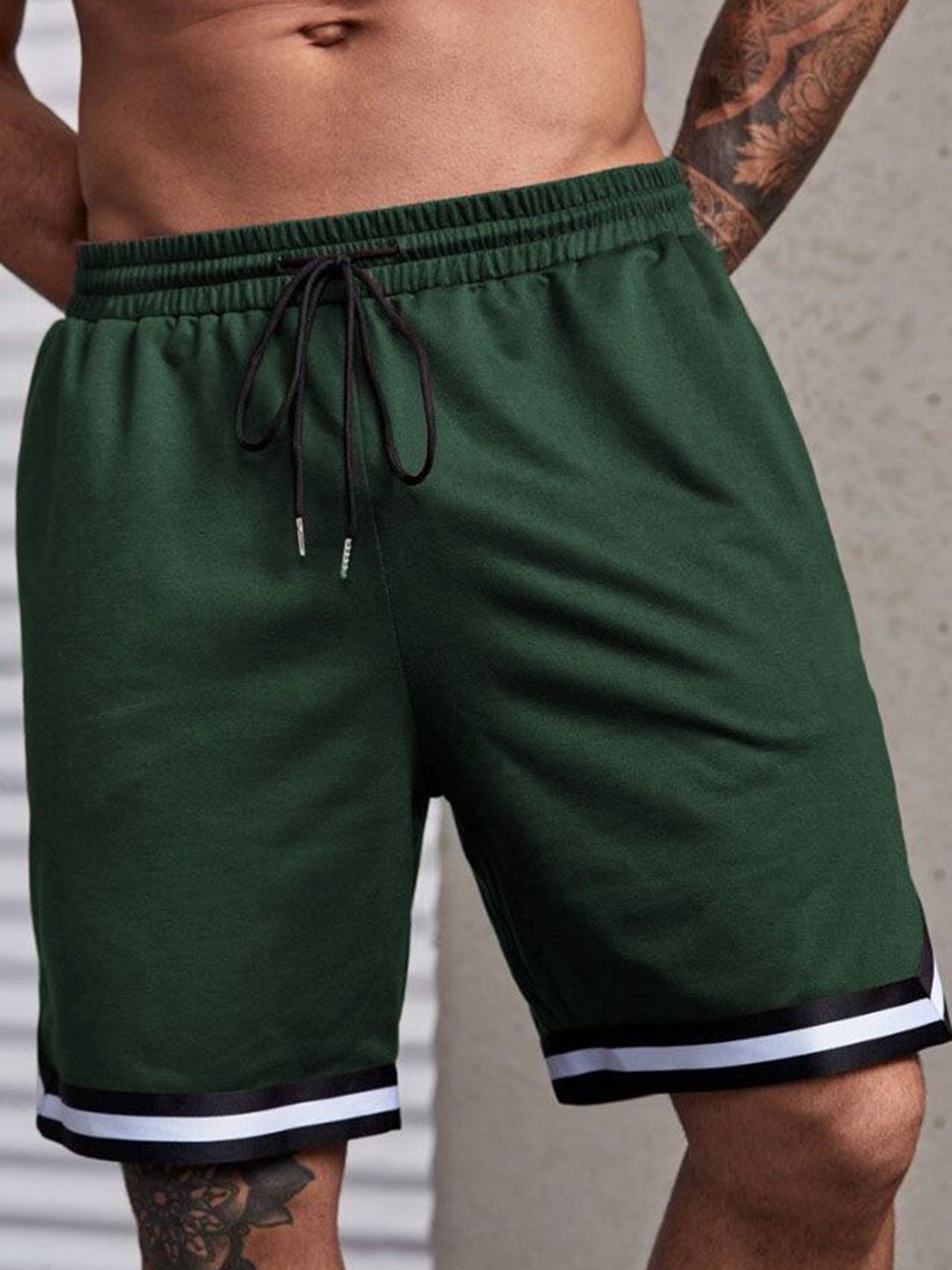 

culish Men High-Rise Training or Gym Shorts, Green