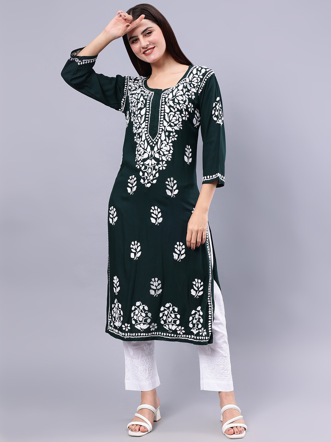 

Seva Chikan Floral Embroidered Notch Neck Lucknowi Chikankari Straight Kurta, Green