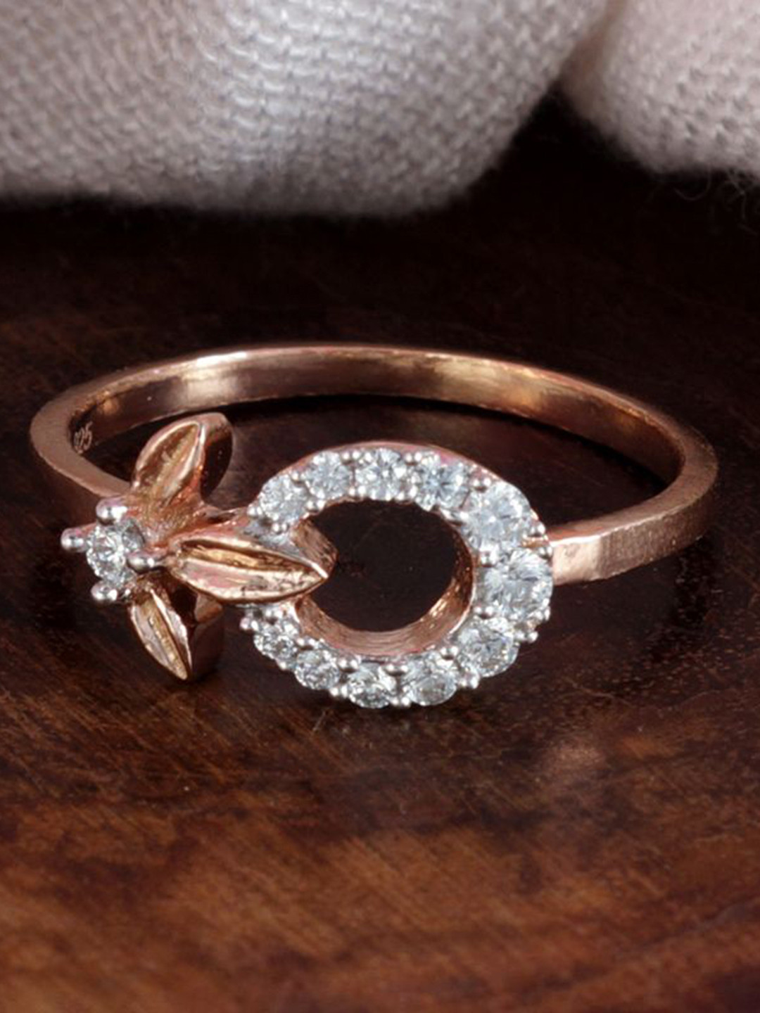 

Tuanz Silver Jewelry 925 Sterling Silver Rose Gold-Plated Cubic Zircon-Studded Finger Ring